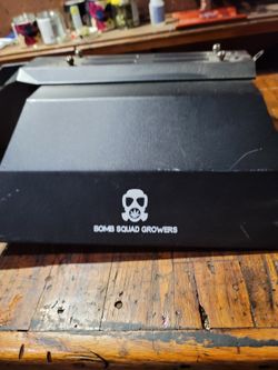 Nice Bomb Squad Growers Grow Light Very Bright