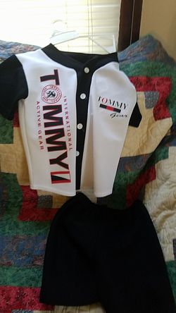 Boys size 4