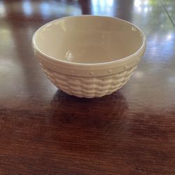 Longaberger Bowl With Basket Weave Sides 