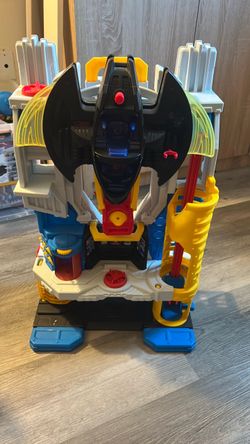 DC Super Friends Batman Toy, Robo Command Center Playset & Figures