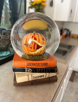 Halloween Musical Snow Ball