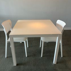 Table With 2 Chair in 33141