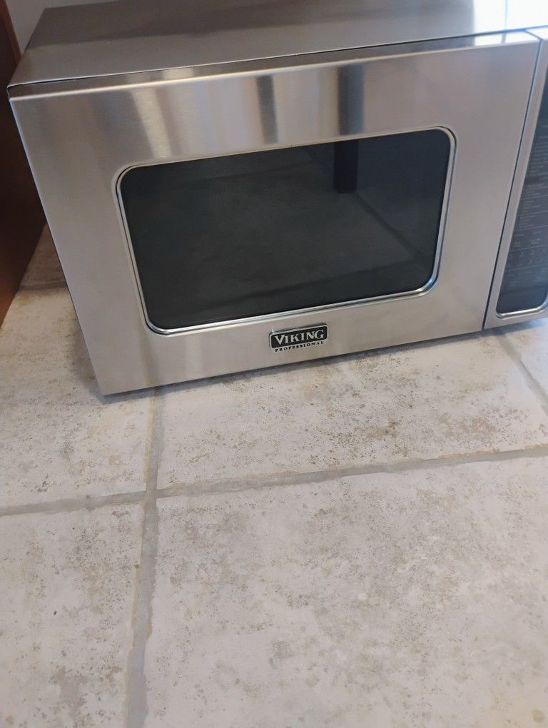 Microwave Oven