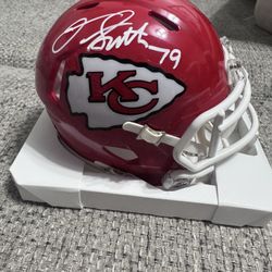 Donovan Smith Signed Kansas City Chiefs Red Speed Mini Helmet - Metabilia Coa