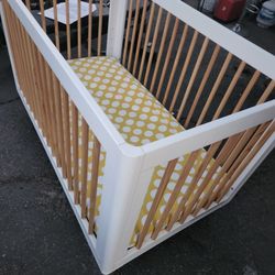 Baby Crib 