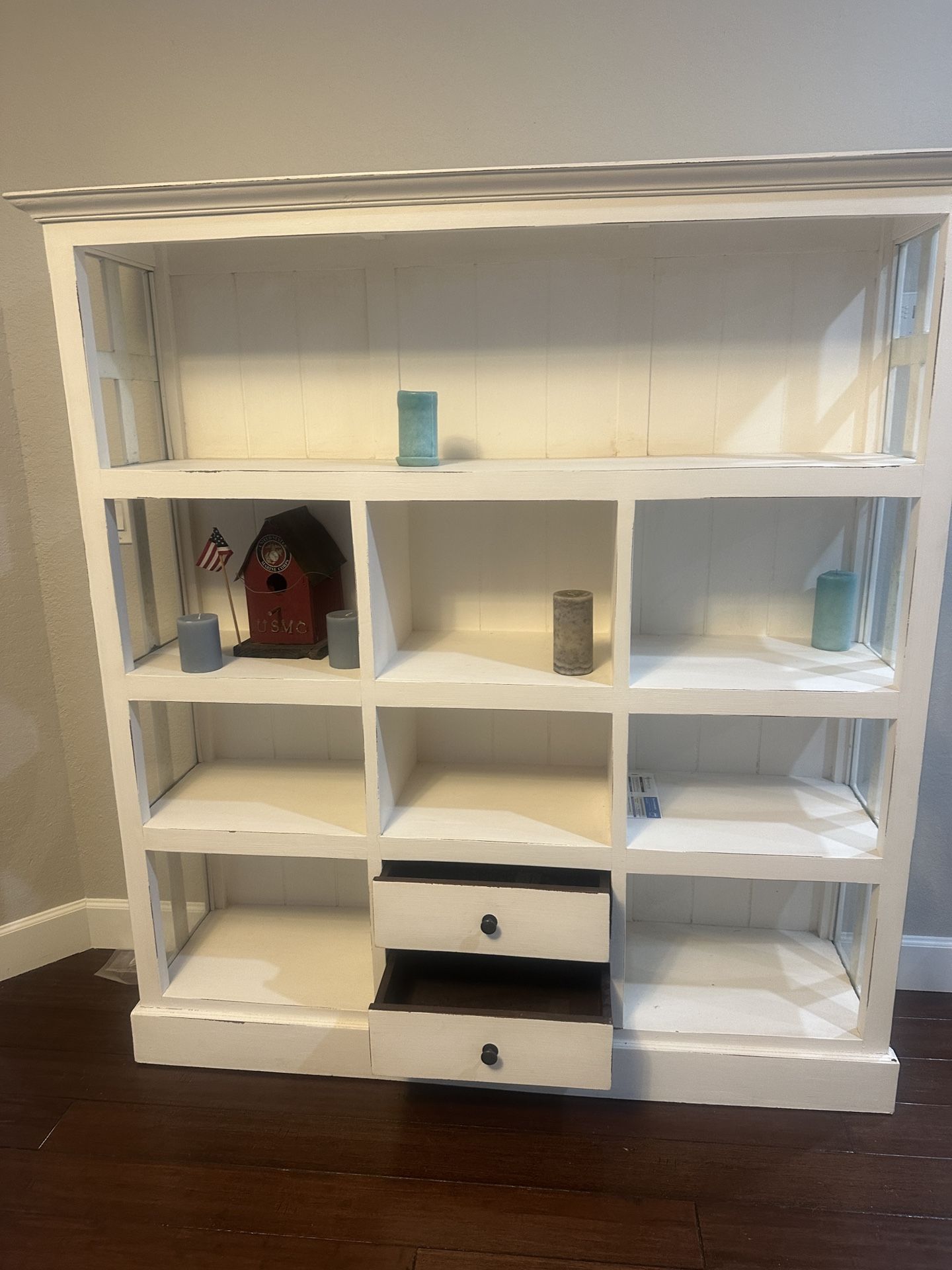 Bookshelf