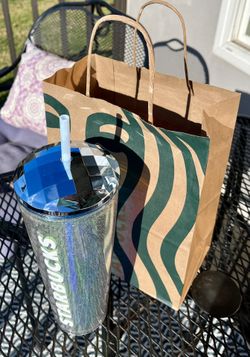Starbucks Domed Lid With Straw Brand New With Tag