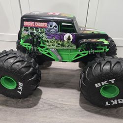 Monster Jam Official Mega Grave Digger All-Terrain Remote Control Monster Truck