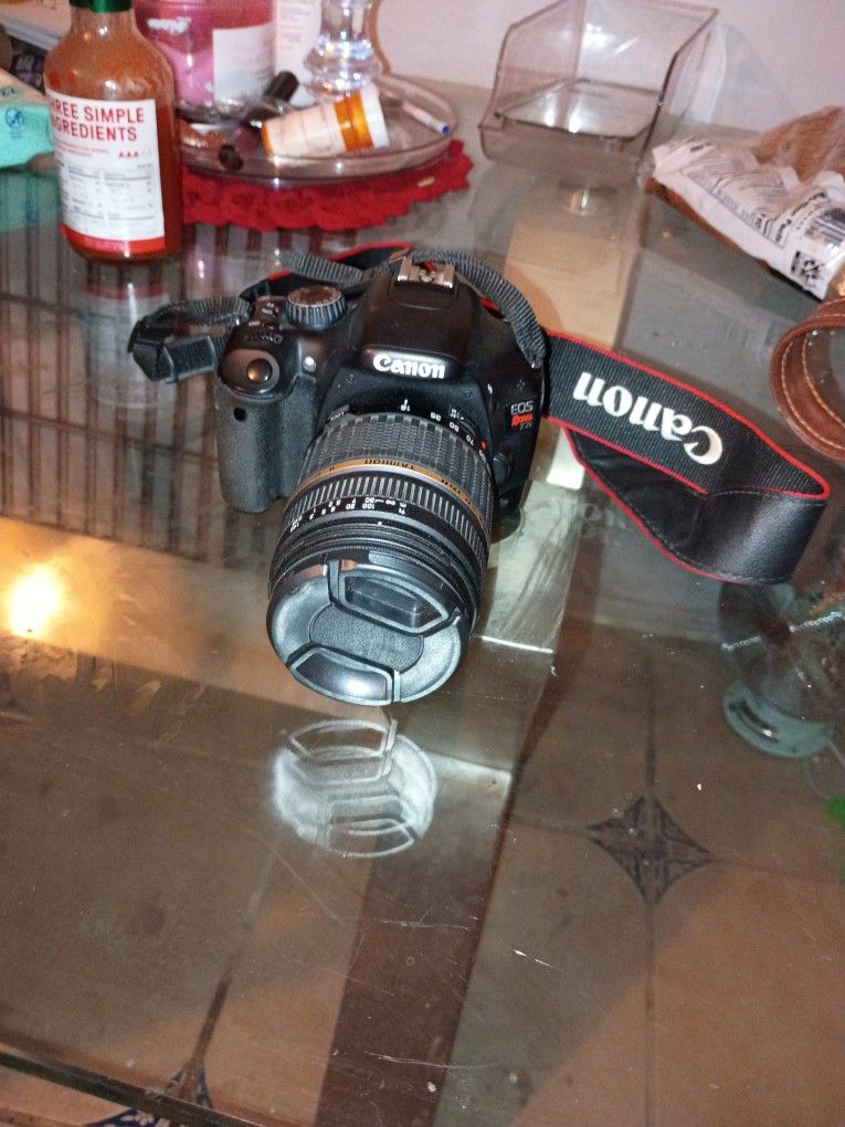 Canon Camera E0S With Carrier 