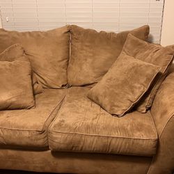 Used Sofa And LoveSeat 
