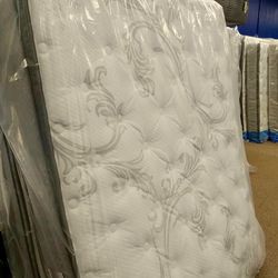 Exclusive Factory Blowout Pricing on NEW MATTRESS SETS! Queens, Kings