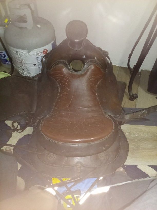 15" Western Horse Saddle