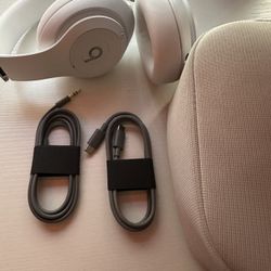 Beats Studio Pro
