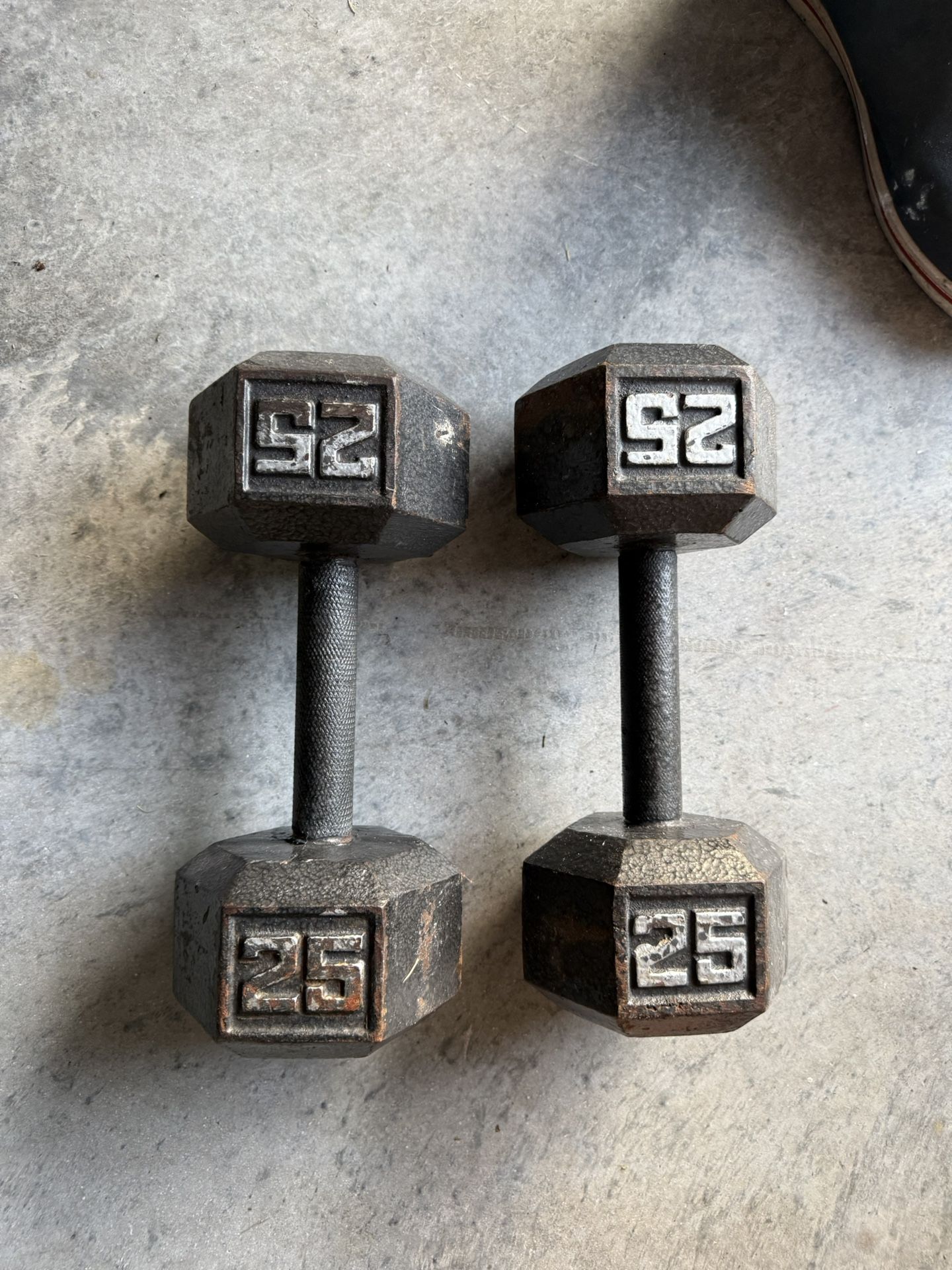 25 Pound Dumbells