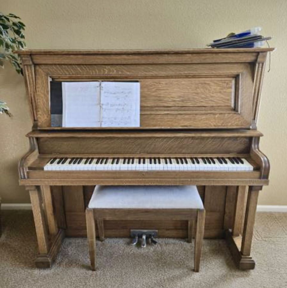 Hamilton Piano~ In Great Condition!
