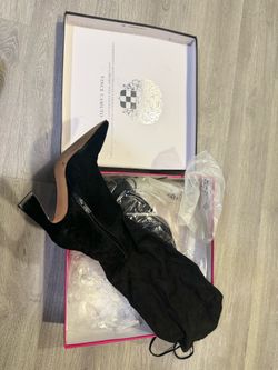 Vince Camuto Black Over-the-Knee Pointed Toe Heeled Boots Size [8.5]