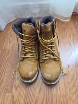 Steel toe work boots