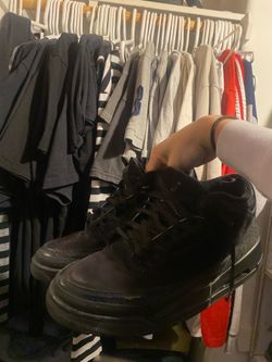 Black cat Jordan 3s