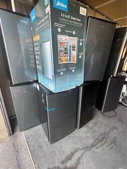 Midea Mini Fridges