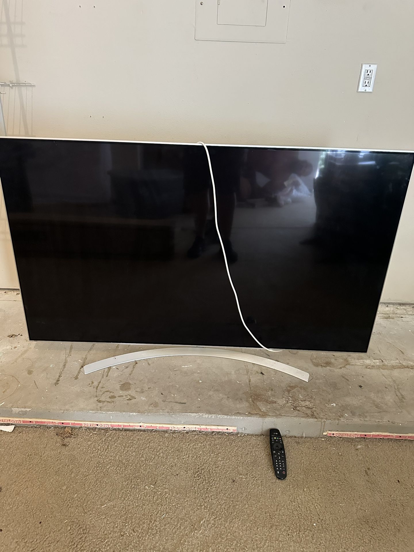 65” LG TV