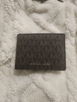 Man's wallet