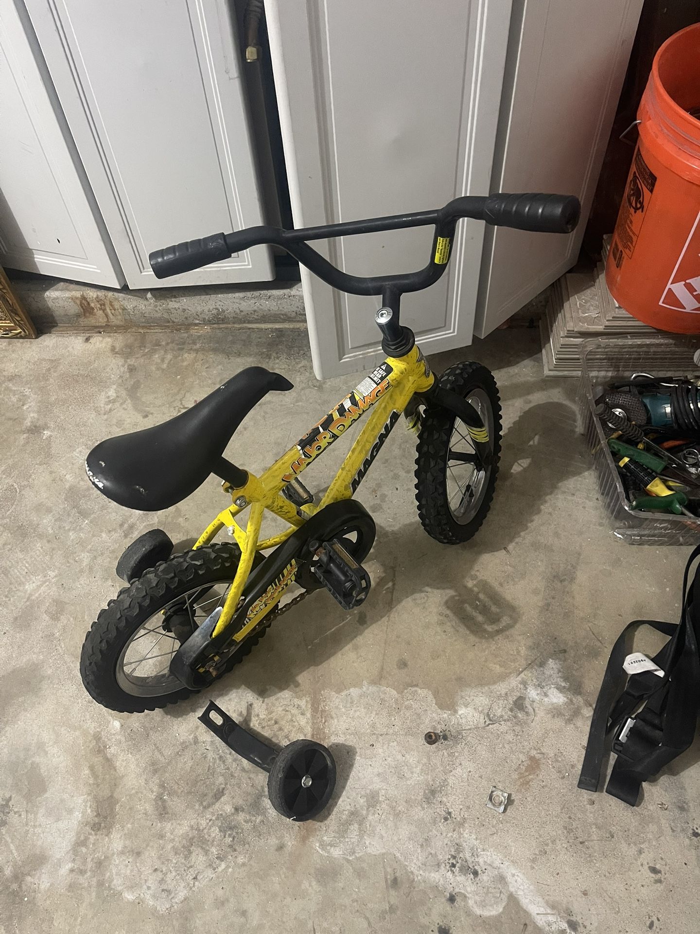 Magna Major Damage Bike