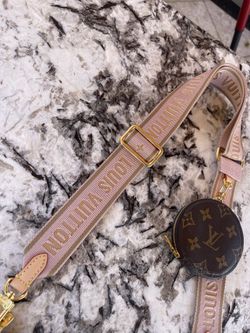 Women’s crossbody authentic pochette