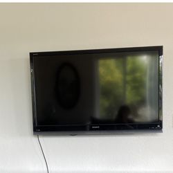 Excellent Sony Bravia TV 46”