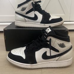 Jordan 1 Mid GS Shoes