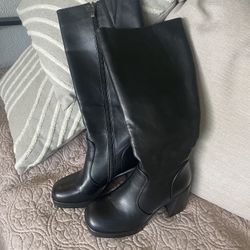 Woman's Boots 