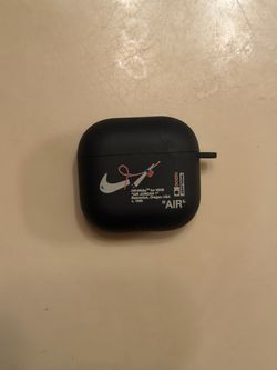 AirPod 4s