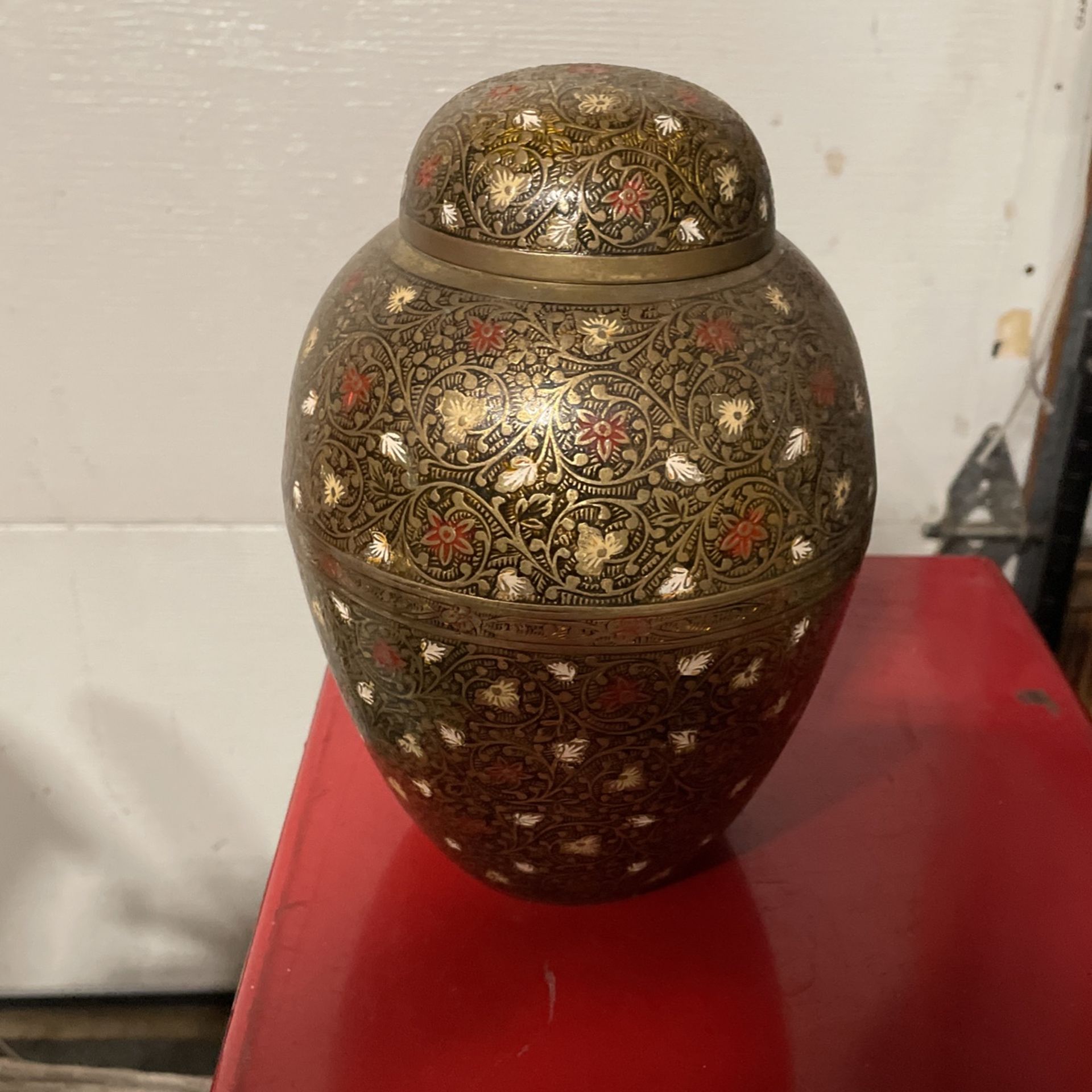 bronze vase with lid . cash and pick up only