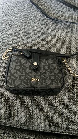 DKNY