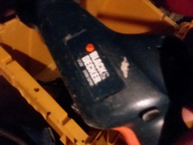 Assorted power tools