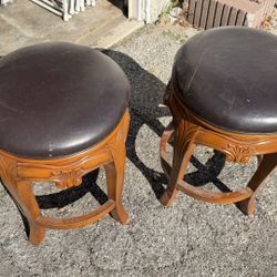 Swivel Barstool. Real Wood 