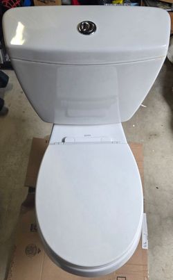 Toto Rowan Dual Flush Toilet