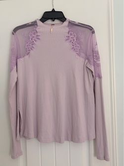 Free People Daniella Lace Shoulder Top Women’s Sz XS Lilac Yoke Long Sleeve