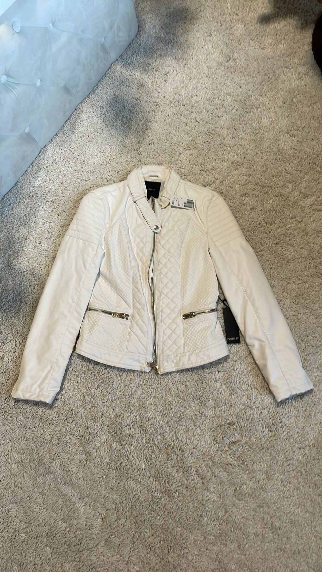 New Forever 21 faux leather jacket coat white or off white color with goldish silver accents size small tufted stitching