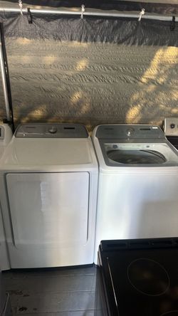 Top loader washer and dryer set