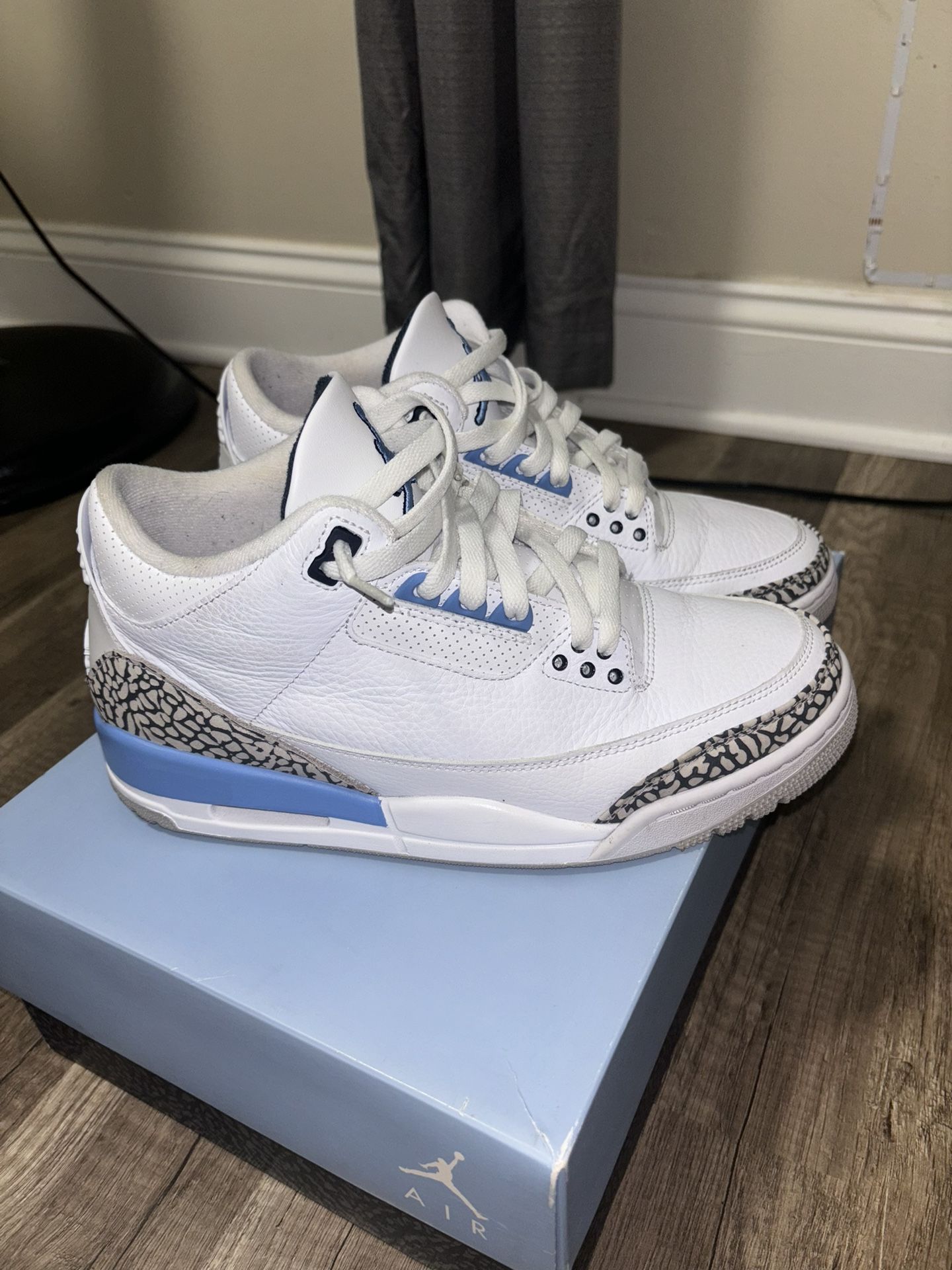 VNDS JORDAN 3 UNC SIZE 8.5