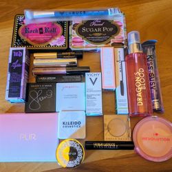 New And Opened But Unused LUXURY Makeup And Skincare Beauty Bundle 23 Items Plus Gifts