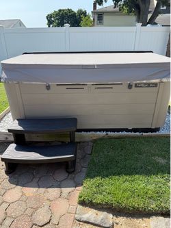 Bullfrog Spa R series