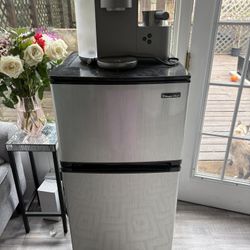 Fridge & Keurig