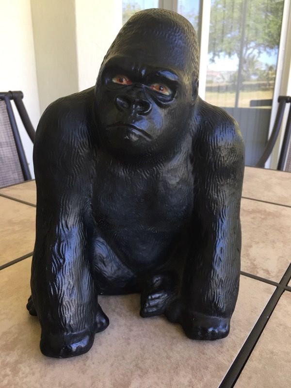 Mid Century Universal Statuary Corp., 1952, Chicago Thick Plastic Mountain Gorilla Piggy Bank-RARE