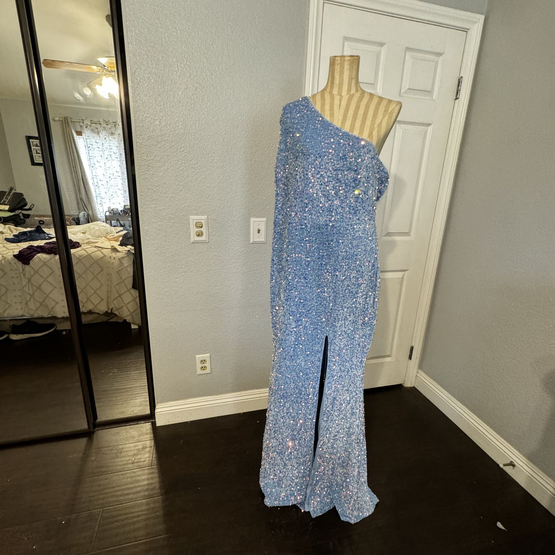 Beautiful Sequined Blue Formal Dress
