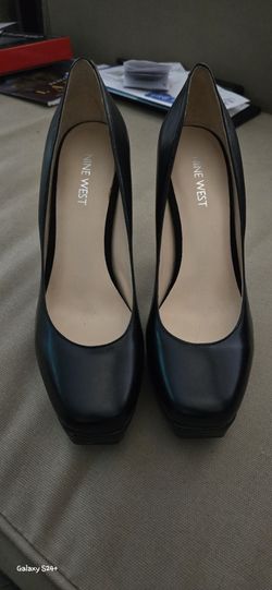 Black Nine West Pumps