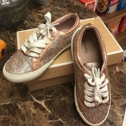 Slightly Used Micheal Kors Tennis
