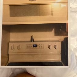 Brand New Only1 Year Old ,, With Stove Black Glass Top Also