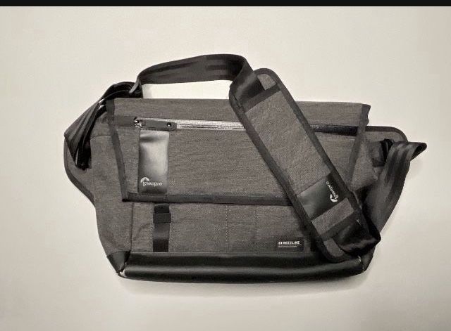 LowePro StreetLine SL 140 Camera Bag $150 Retail Lowe Pro