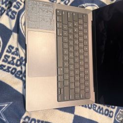 MacBook Pro 14in M4 512gb 